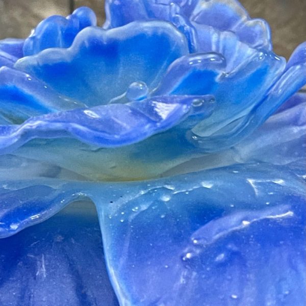 Sapphire Full-Bloom Glass Flower